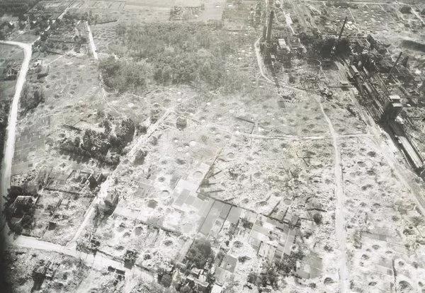 為(wèi)何二戰時期美國(guó)對德(dé)國(guó)白天轟炸,英國(guó)卻是夜間轟炸?